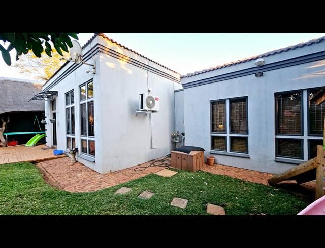 3 BEDROOM HOUSE FOR SALE IN CASHAN